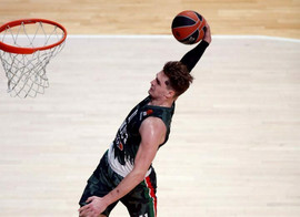 Τρομερός Super Μάριο Χεζόνια στο Top-10 της EuroLeague (vid)
