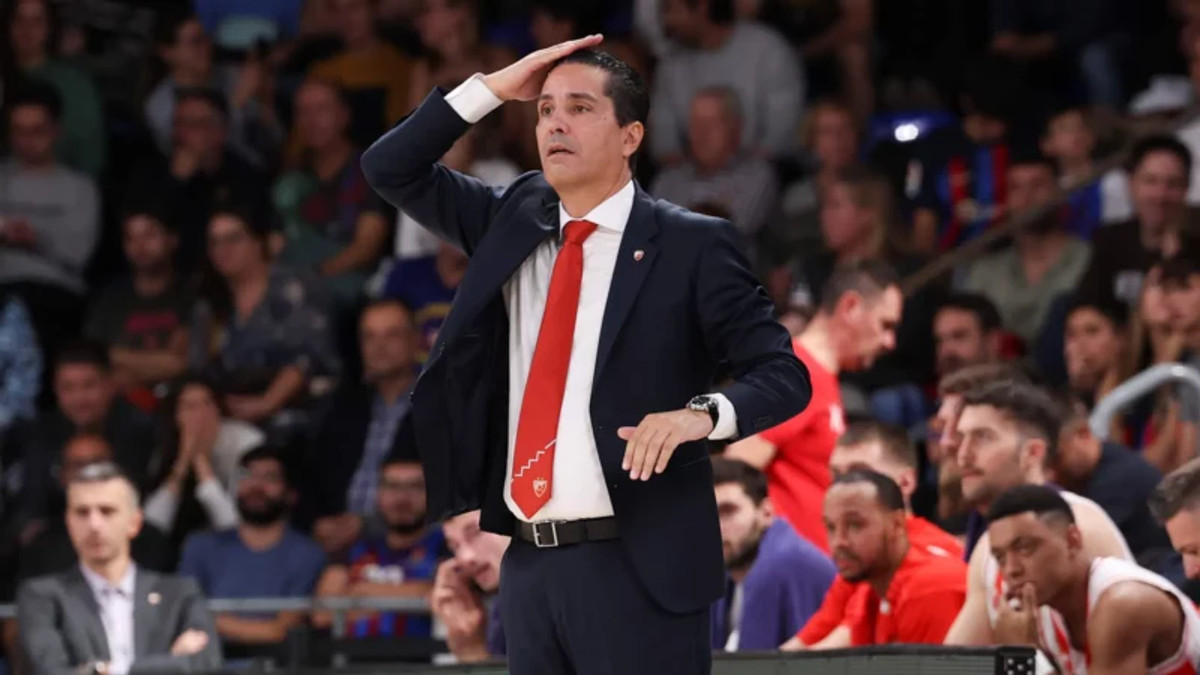 Σφαιρόπουλος: &quot;Να είμαστε έτοιμοι για μάχη με τον Ολυμπιακό&quot;