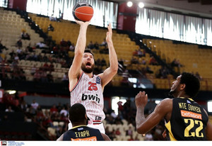 Δύσκολα ο Ολυμπιακός, 85-77 τον Άρη με σπουδαίο Πίτερς (gallery &amp; vids)