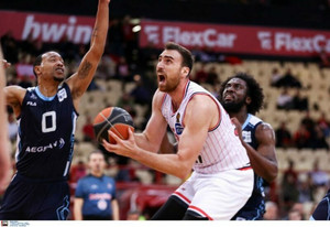 Ξύπνησε στο β&#039; ημίχρονο ο Ολυμπιακός, 71-52 τον Κολοσσό (gallery &amp; vids)