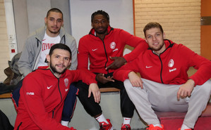 Ολυμπιακός: Η κοπή της πίτας της One Team (pics &amp; vid)