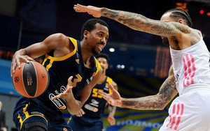 Τέλος στις 17 σερί ήττες για τη Χίμκι, 78-77 τη Ρεάλ Μαδρίτης (video)