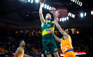 EuroCup: Στους &quot;16&quot; η Μπούρσασπορ και η Βενέτσια (vids)
