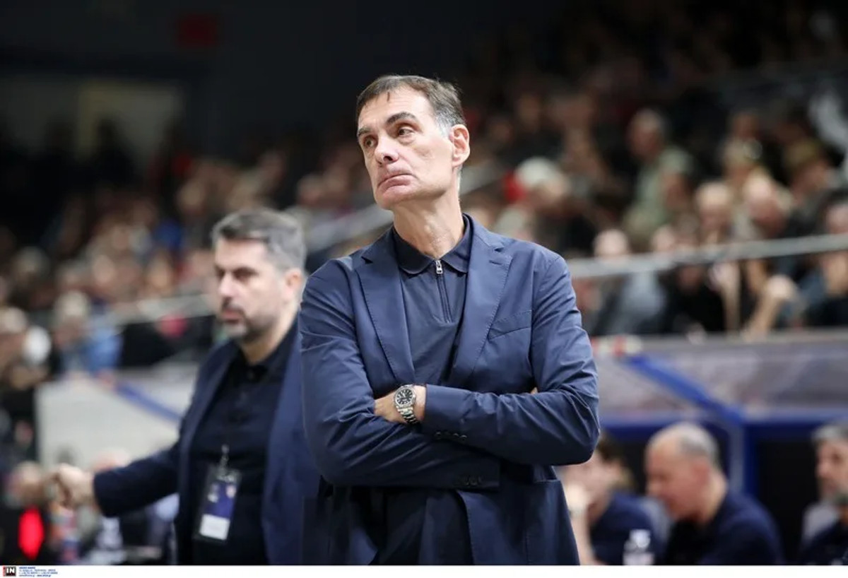 Μπαρτζώκας: &quot;Δεν είναι εύκολο να παίξεις εδώ, δεν είναι νορμάλ&quot; - Τι είπε ο Βεζένκοφ (vids)