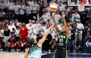 Οι Μινεσότα Λινξ 82-80 και 2-2 στους τελικούς με τις Νιου Γιορκ Λίμπερτι (video)