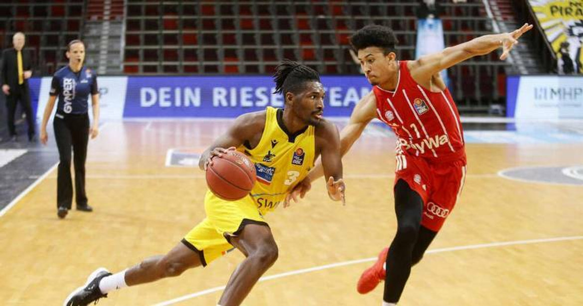 Άλμπα Βερολίνου: Απέκτησε τον MVP της Bundesliga, Τζέιλιν Σμιθ (pic)