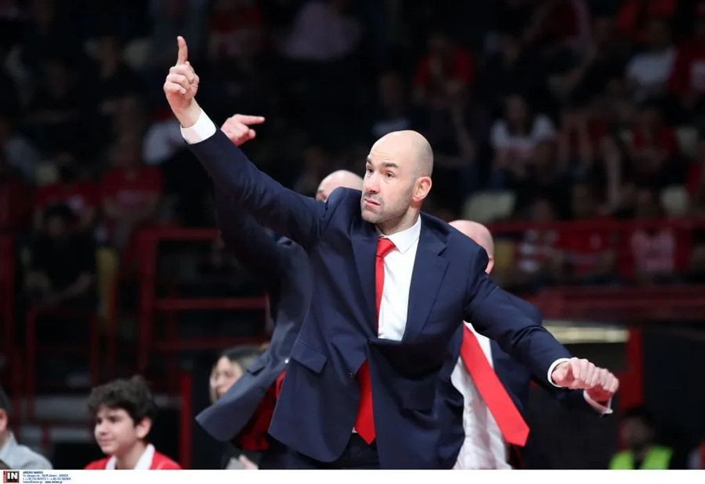 Σπανούλης: "Δεύτερο σπίτι μου ο Ολυμπιακός" - Τι είπε ο Τζέιμς