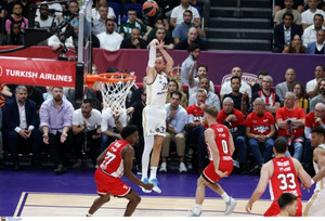 Δεν αρκούσε το Β&#039; μέρος για τον Ολυμπιακό, 76-87 από τη Ρεάλ (pics)