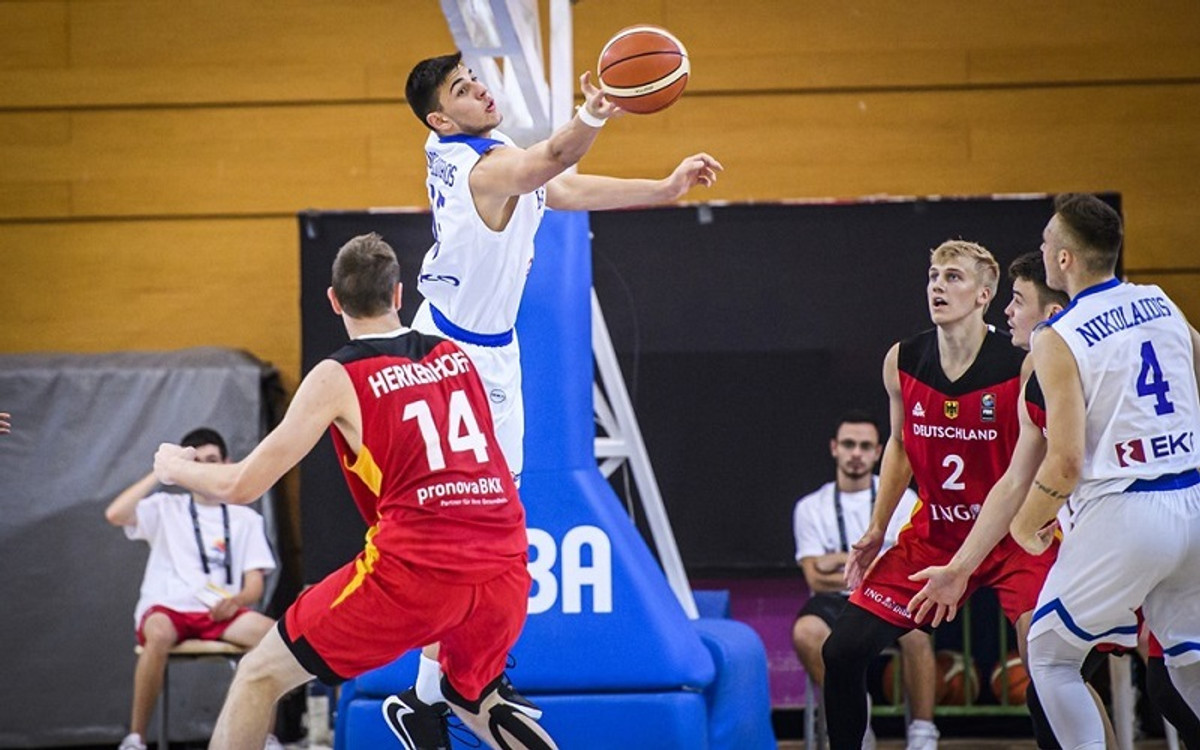 Εκτός οκτάδας οι Νέοι με συντριβή 54-82 από τη Γερμανία