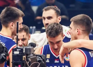 Η Σερβία 79-67 την Πολωνία, πριν από τον αγώνα με την Ελλάδα
