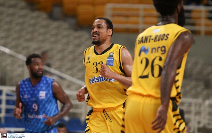 Στο ρελαντί η ΑΕΚ, 84-62 τον Χολαργό στο ΟΑΚΑ (pics)