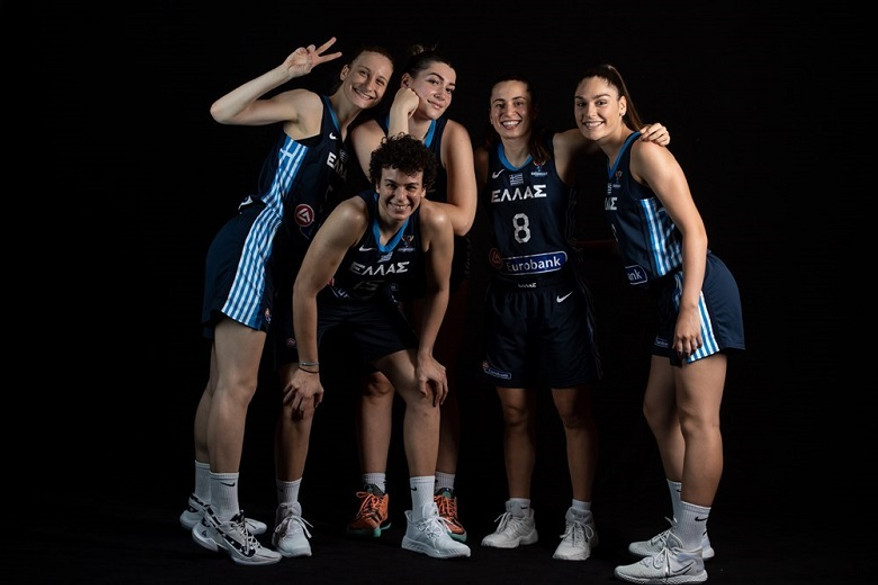 Εθνική Γυναικών: Η φωτογράφιση για τη FIBA πριν από το τζάμπολ στο Eurobasket