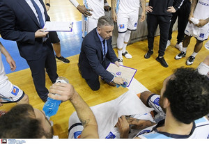 Παπαθεοδώρου: &quot;Στο τέλος ο Ολυμπιακός βρήκε λύσεις&quot; (video)