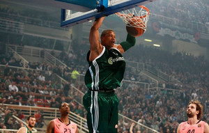 Η EuroLeague θυμήθηκε τα κατορθώματα του Μάικ Μπατίστ (vid)