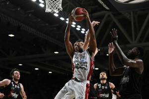Τα playoffs στην Ευρώπη: Τρίτος τελικός στην Ιταλία, δεύτερος ημιτελικός στη Σερβία