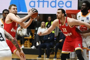 Δυσκολεύτηκε αλλά πέρασε από την Πάτρα ο Ολυμπιακός, 77-74 τον Προμηθέα (gallery &amp; vids)