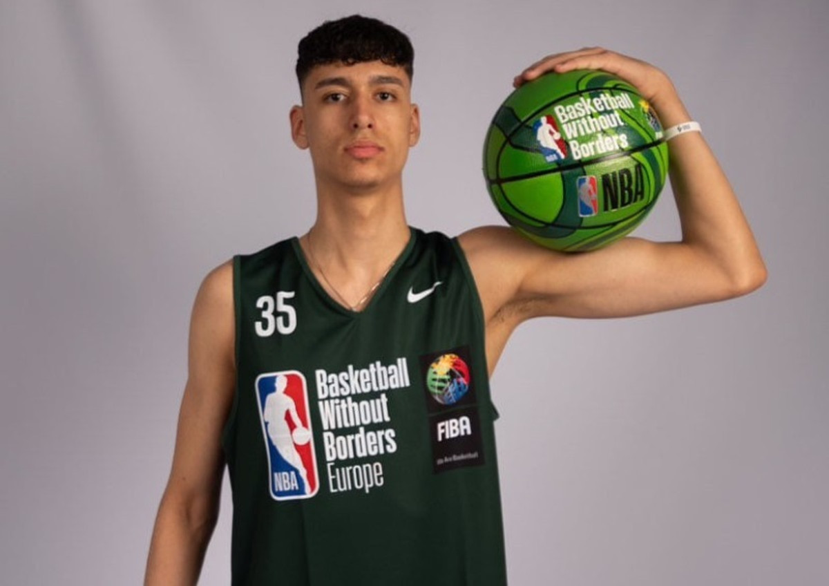 Η εμπειρία ζωής του Βασίλη Καζαμία στο Basketball Without Borders