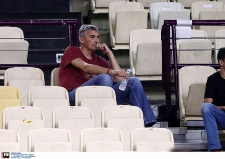 &quot;Πρώτα το μπάσκετ&quot;: Αιχμηρή ανακοίνωση κατά Λιόλιου - &quot;Αρχίσατε τα… προεκλογικά δώρα&quot;