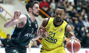 Κόνιασπορ-Φενέρμπαχτσε 61-62: Τη γλίτωσε ο Πιέρ!