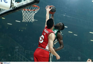 Το τρομερό poster dunk του Γκραντ, κορυφαία φάση του 5ου τελικού (vid)