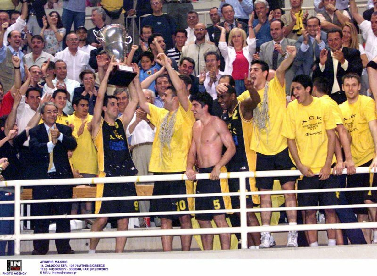 ΑΕΚ: &quot;21 χρόνια από την ανατροπή των αιώνων&quot; (pics &amp; vid)