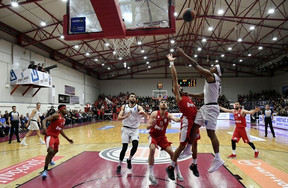Άνετα ο Ολυμπιακός 73-53 τον Ήφαιστο στη Λήμνο και περιμένει Μιλουτίνοβ (pics)