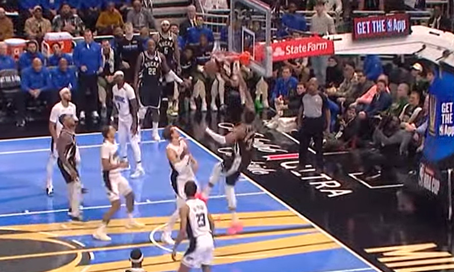 Πέντε φάσεις του Αντετοκούνμπο στο Top-10! (video)