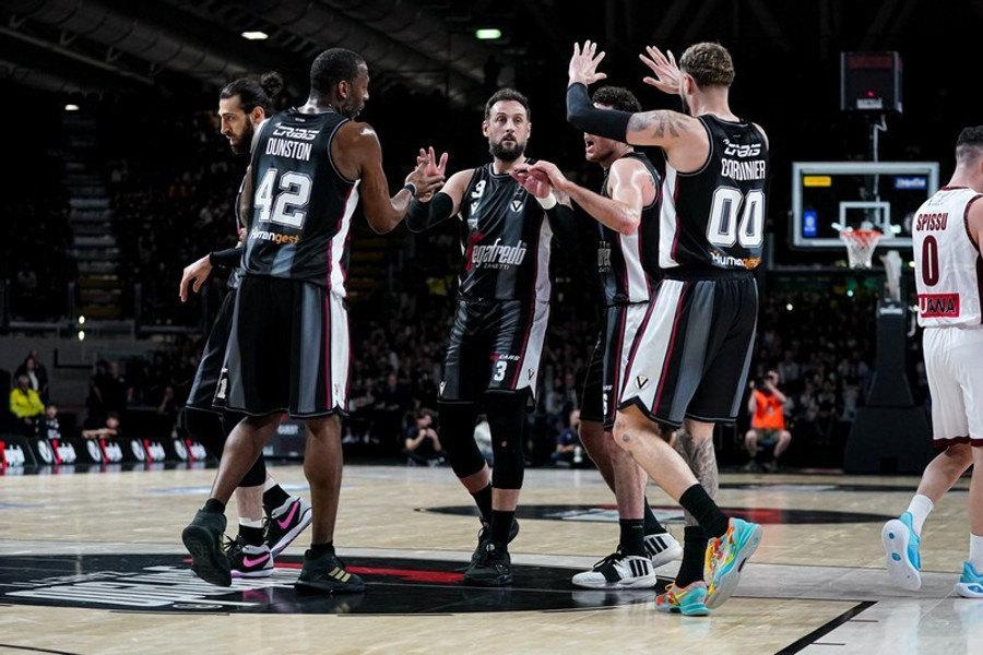 Lega Basket: Η Βίρτους 103-89 τη Βενέτσια στην παράταση και 1-0