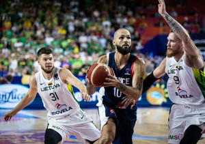 Η Γαλλία το ντέρμπι 77-73, άφησε στο 0-2 τη Λιθουανία (pics &amp; vid)
