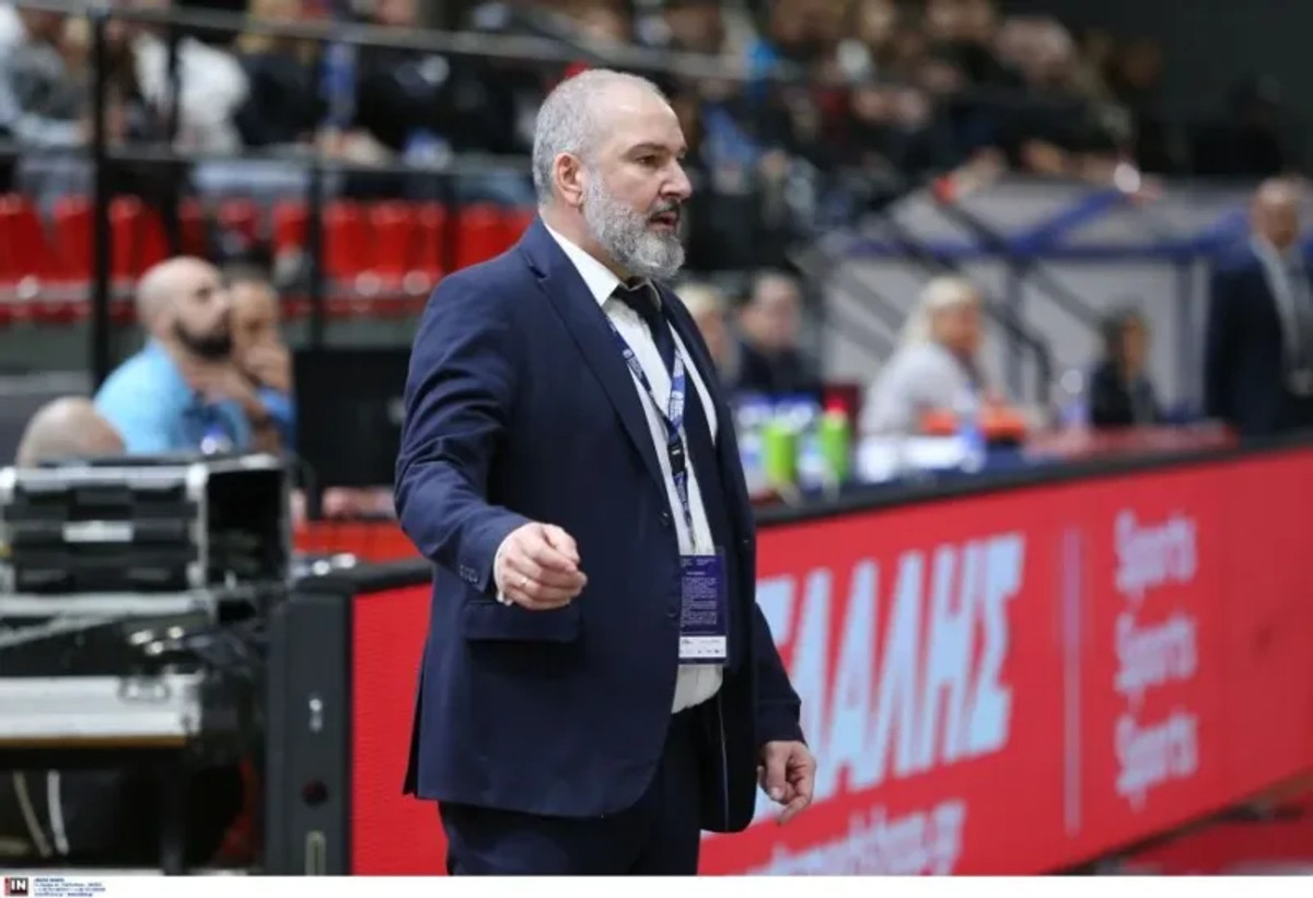 Μάνταλος: &quot;Κρατάμε χαμηλά το κεφάλι, έχουμε έναν τελικό μπροστά μας&quot; (vid)