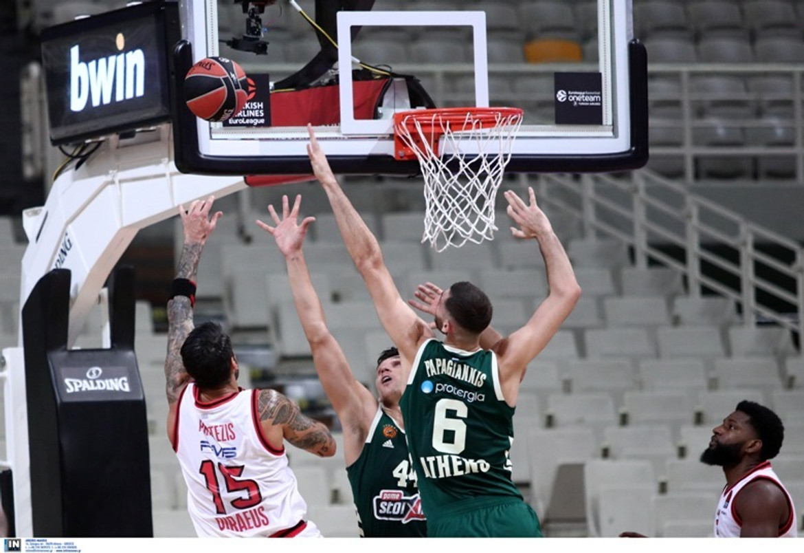 O Ολυμπιακός το πρώτο ντέρμπι, 78-71 τον Παναθηναϊκό στο ΟΑΚΑ