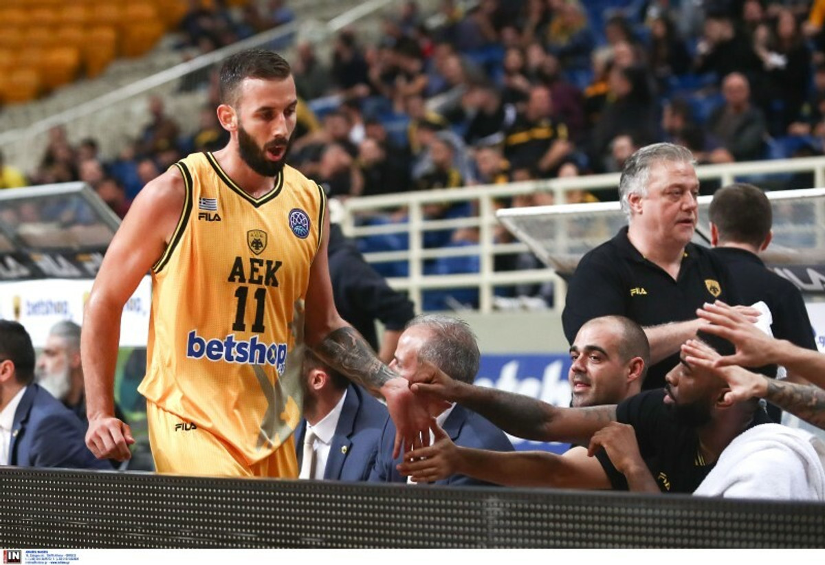 Παραμονή για τον Γιάνκοβιτς και φανέλα - έκπληξη με Μπαντίρμα