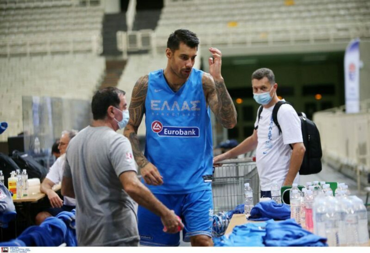 Εθνική: Η προπόνηση και η συνέντευξη Τύπου μέσα από φωτογραφίες και video
