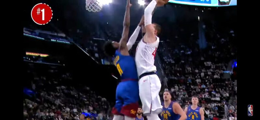 NBA Top-10: Το τρομερό poster κάρφωμα του Ζούμπατς στον Γουότσον (video)