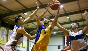 Τρομερός Ερμής Αγιάς έσπασε το αήττητο του Ιωνικού Νίκαιας