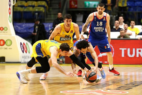 Τεράστια νίκη η Μακάμπι Τελ Αβίβ, 77-75 την Εφές που έχασε πρώτη φορά στο 2020!