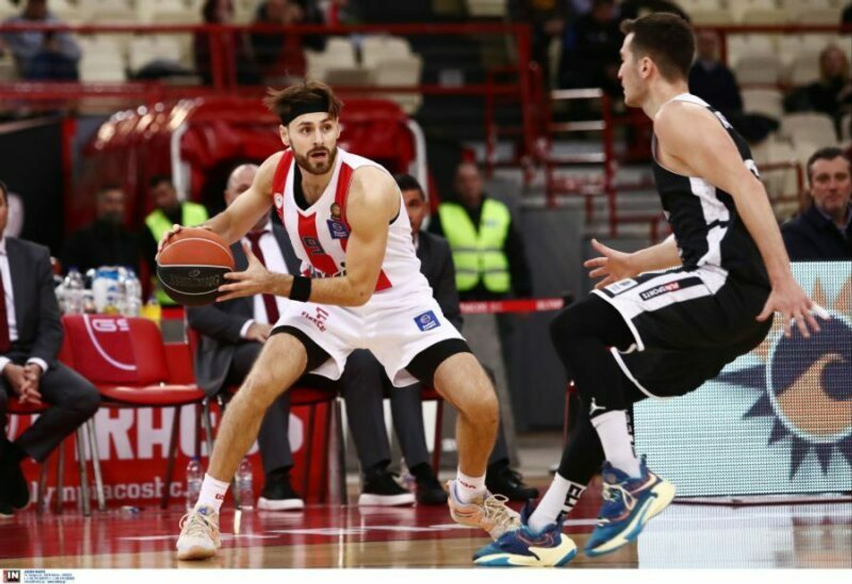 Ολυμπιακός-Απόλλωνας Πάτρας: Τα 3/3 τρίποντα του Τζορτζ Πάπας (video)