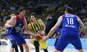 Τουρκία: Για να μείνει &quot;ζωντανή&quot; η Εφές, για την κούπα η Φενέρμπαχτσε