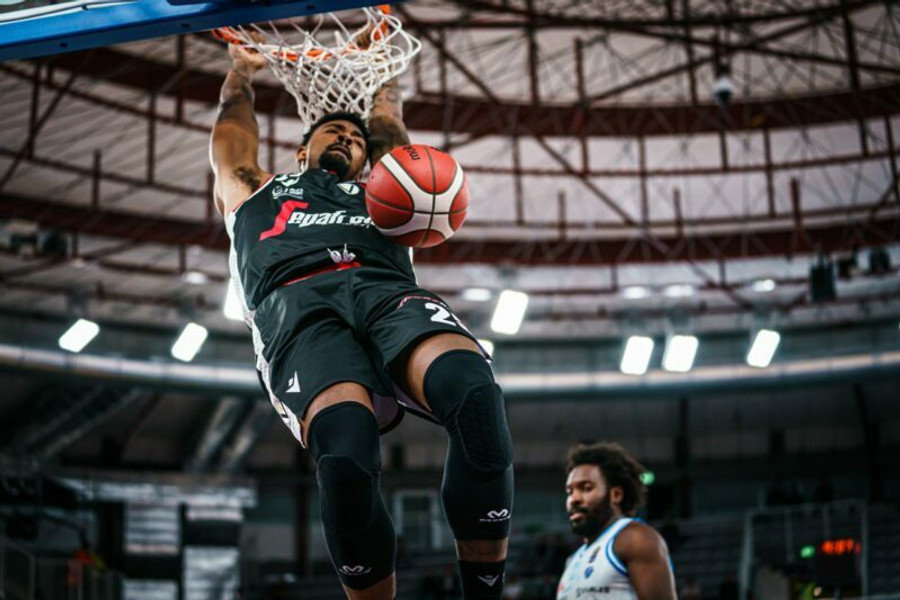 Back-to-back Supercoppa για τη Βίρτους Μπολόνια, 72-69 τη Σάσαρι