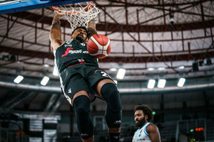 Back-to-back Supercoppa για τη Βίρτους Μπολόνια, 72-69 τη Σάσαρι