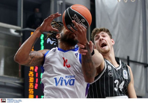 Live: Πανιώνιος Χυμοί Viva - ΠΑΟΚ mateco 73-62 (τελικό)