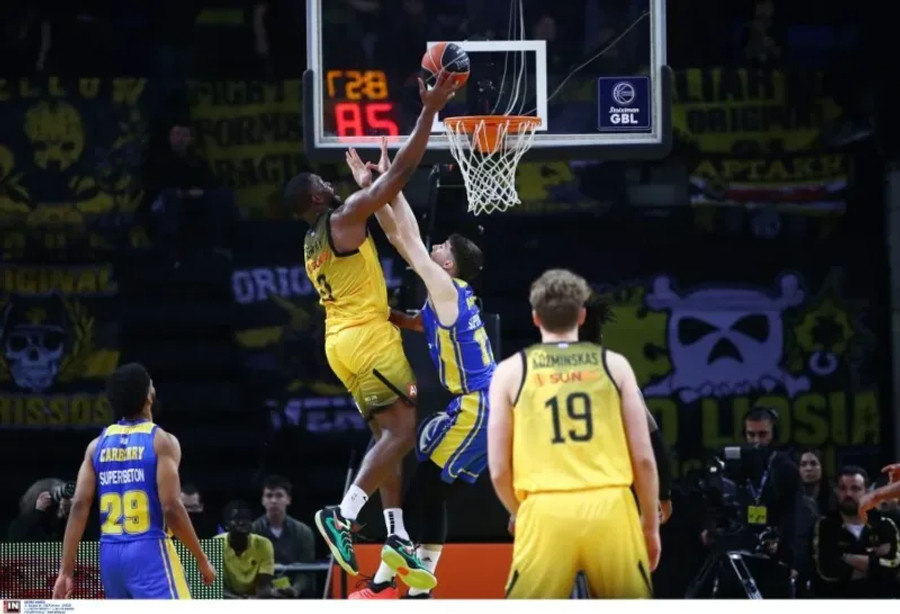 Σαρωτική η ΑΕΚ, διέλυσε με 96-67 το Περιστέρι (gallery & vids)