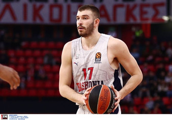 Mε Ρογκαβόπουλο 75-73 στη Γρανάδα η Μπασκόνια, ξέσπασε η Ρεάλ