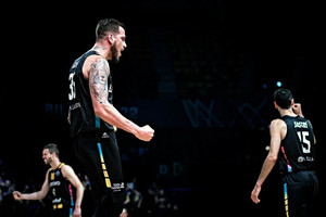 BCL: Στον τελικό η Τενερίφη του Σερμαντίνι, 78-71 τη Χάποελ Χολόν (vid)