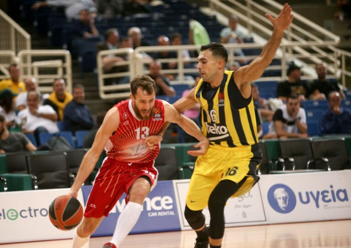 Με μαγικά Σέρχιο η Αρμάνι Μιλάνο 79-75 τη Φενέρμπαχτσε