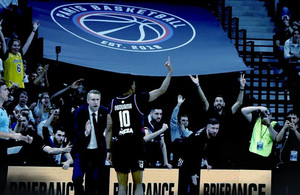 LNB: Η Παρί 98-92 τη Βιλερμπάν και ραντεβού στους τελικούς με Μονακό (vid)