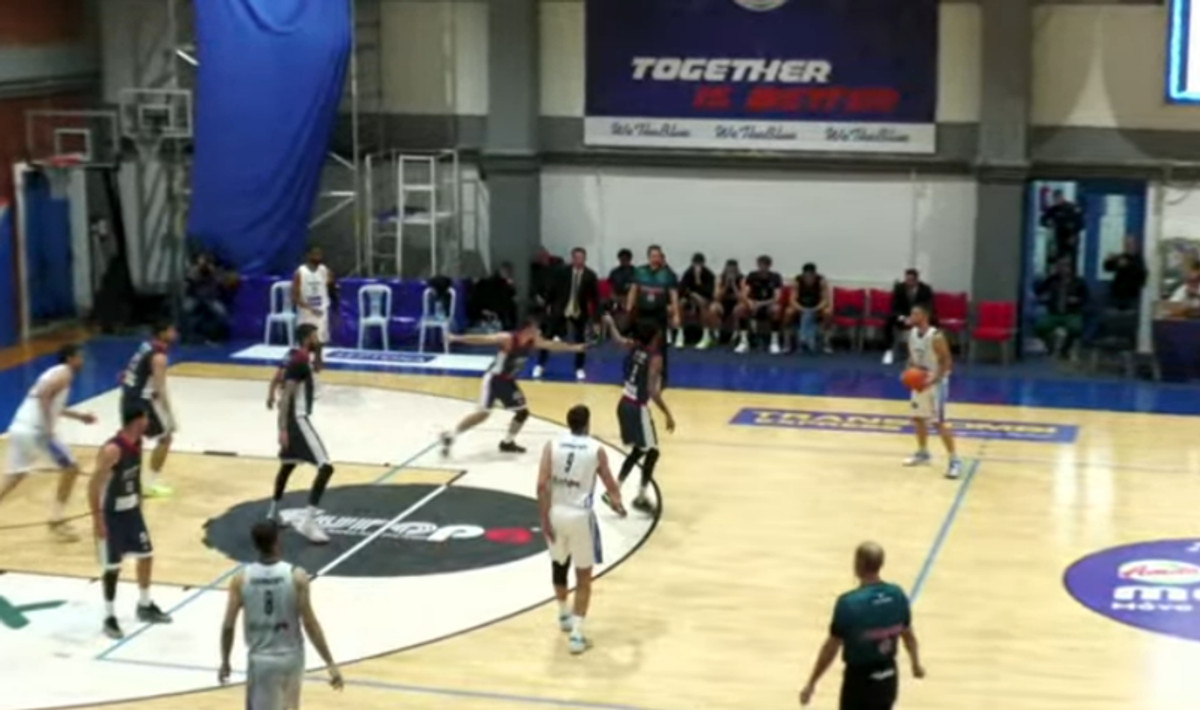 Ο Ερμής νίκησε με 74-67 τη Δόξα Λευκάδας στο Σχηματάρι