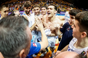 Εθνική Νέων Ανδρών: Οι πανηγυρισμοί για το χάλκινο μετάλλιο στο EuroBasket U20 (vid)