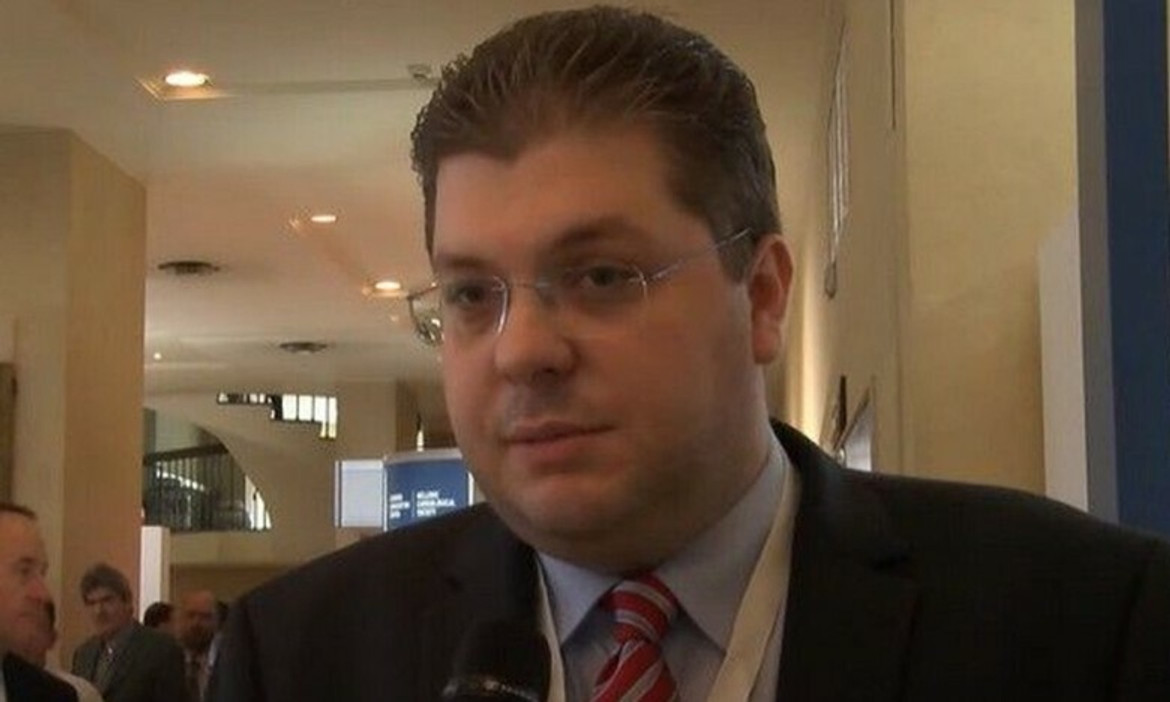 Άγγελος Παπανικολάου: &quot;Να δουλέψουμε όλοι από Δευτέρα, δεν περισσεύει κανείς&quot;