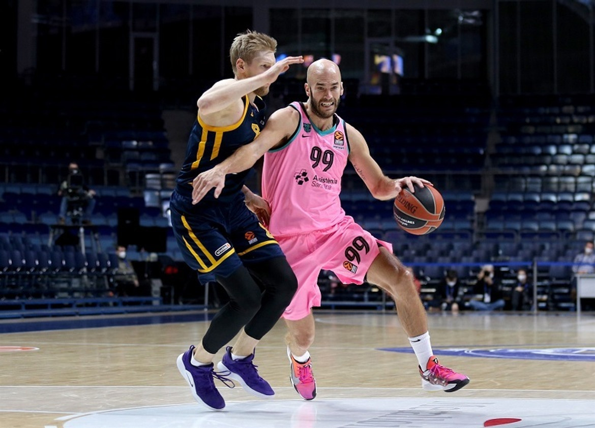 Με 15 ασίστ του Καλάθη η Μπαρτσελόνα 87-75 τη Χίμκι